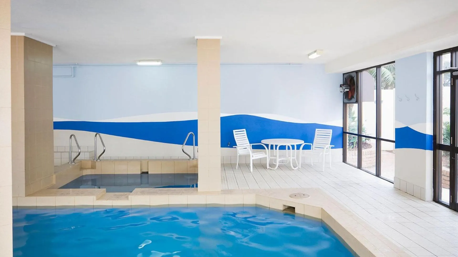 Imperial Surf Modern Beachfront Apartment - Coasthm Gold Coast