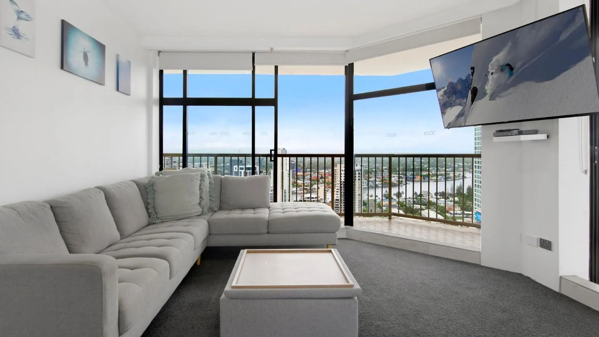 Imperial Surf Modern Beachfront Apartment - Coasthm Gold Coast